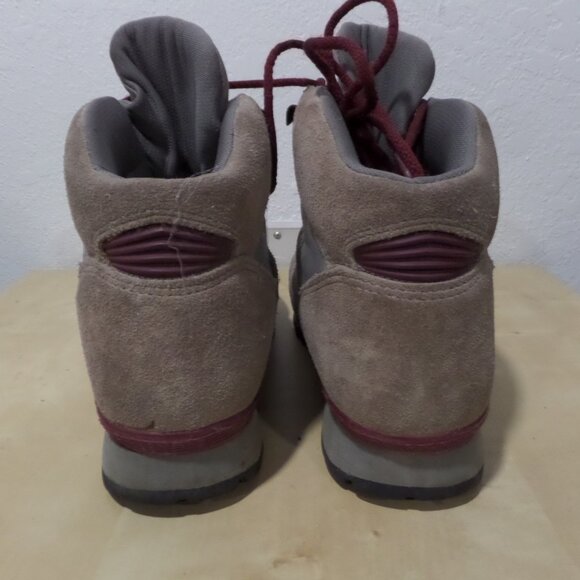 Merrell Vintage Hiking Boots - Picture 3 of 7